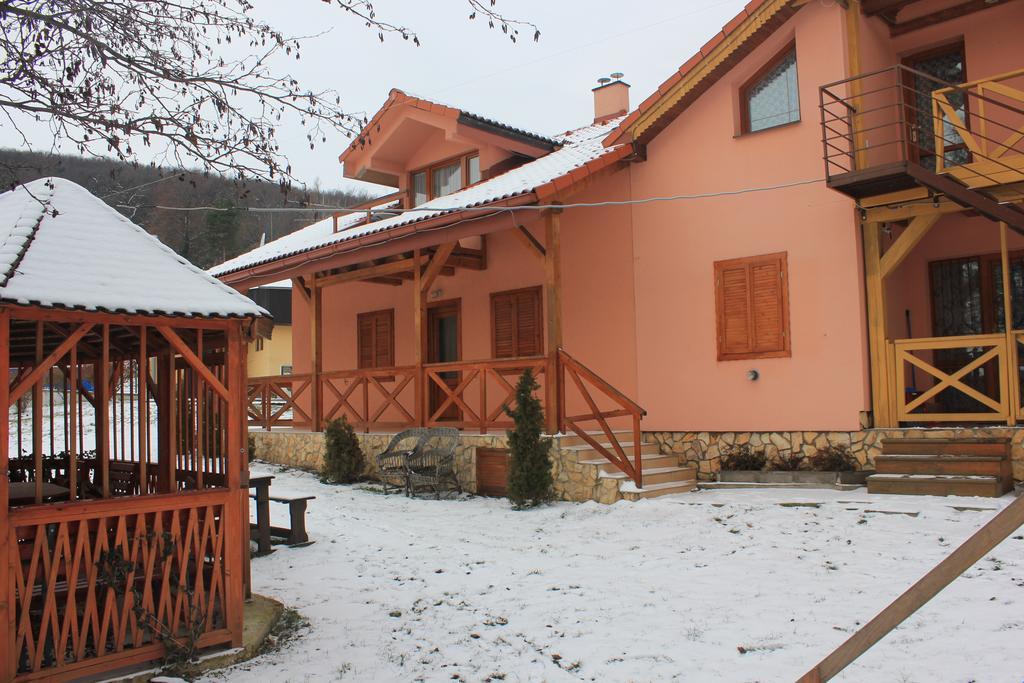 Apartmany Vinné المظهر الخارجي الصورة