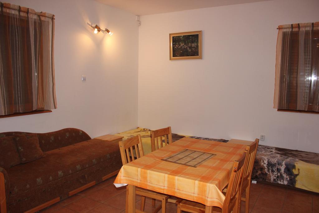 Apartmany Vinné الغرفة الصورة
